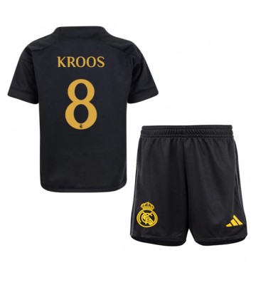 Real Madrid Toni Kroos #8 Koszulka Trzecich Dziecięca 2023-24 Krótki Rękaw (+ Krótkie spodenki)